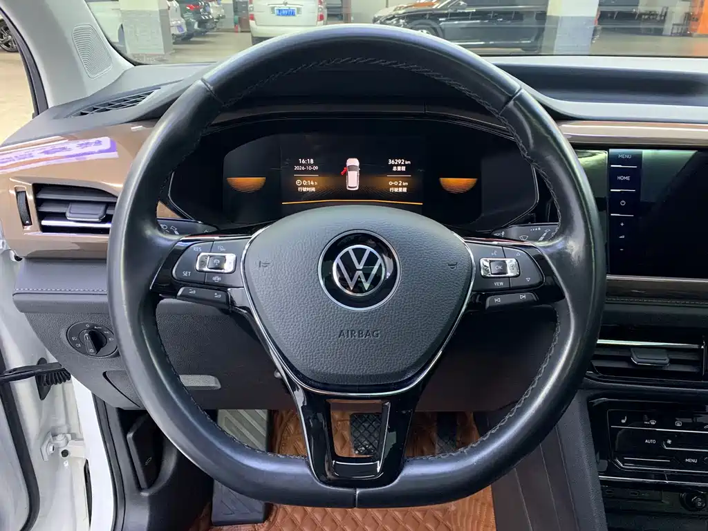 Volkswagen Tharu — миниатюра 6