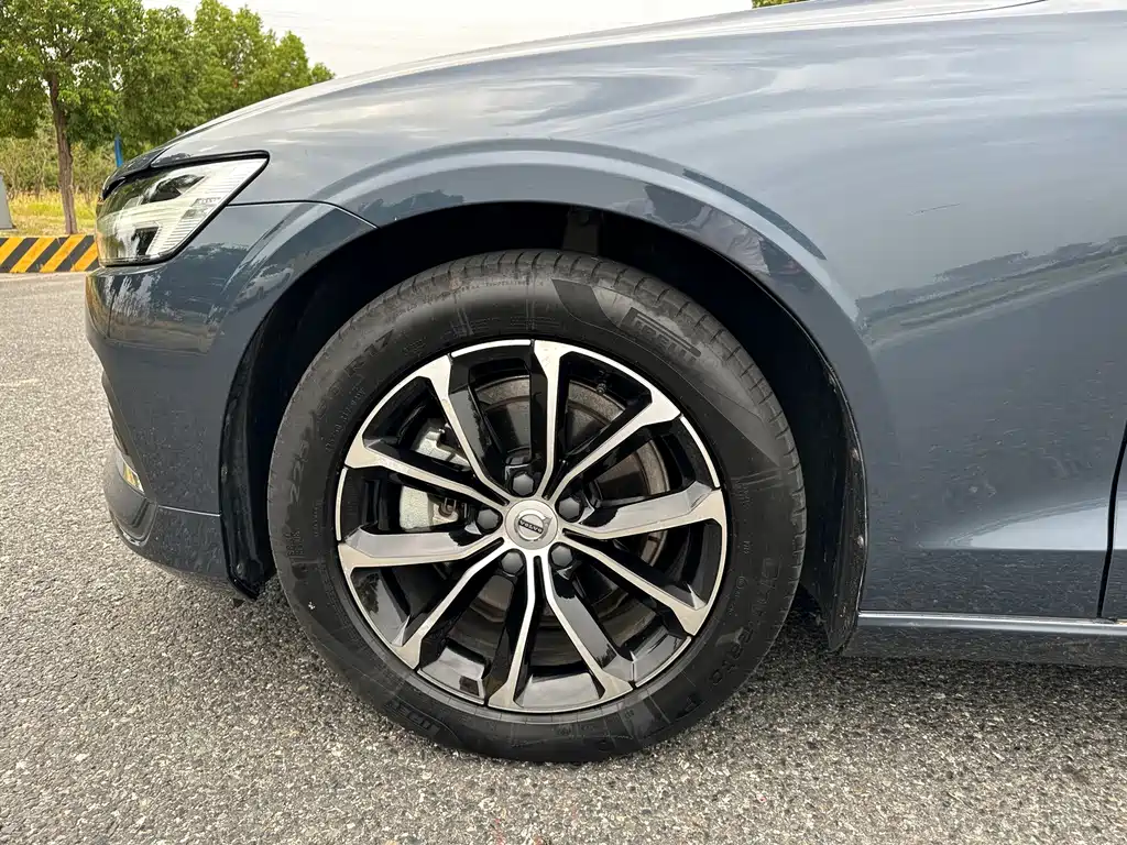 Volvo S60 — миниатюра 9