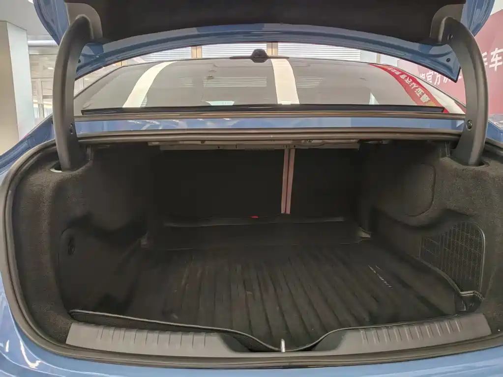 Hongqi HONGQI TIANGONG 05