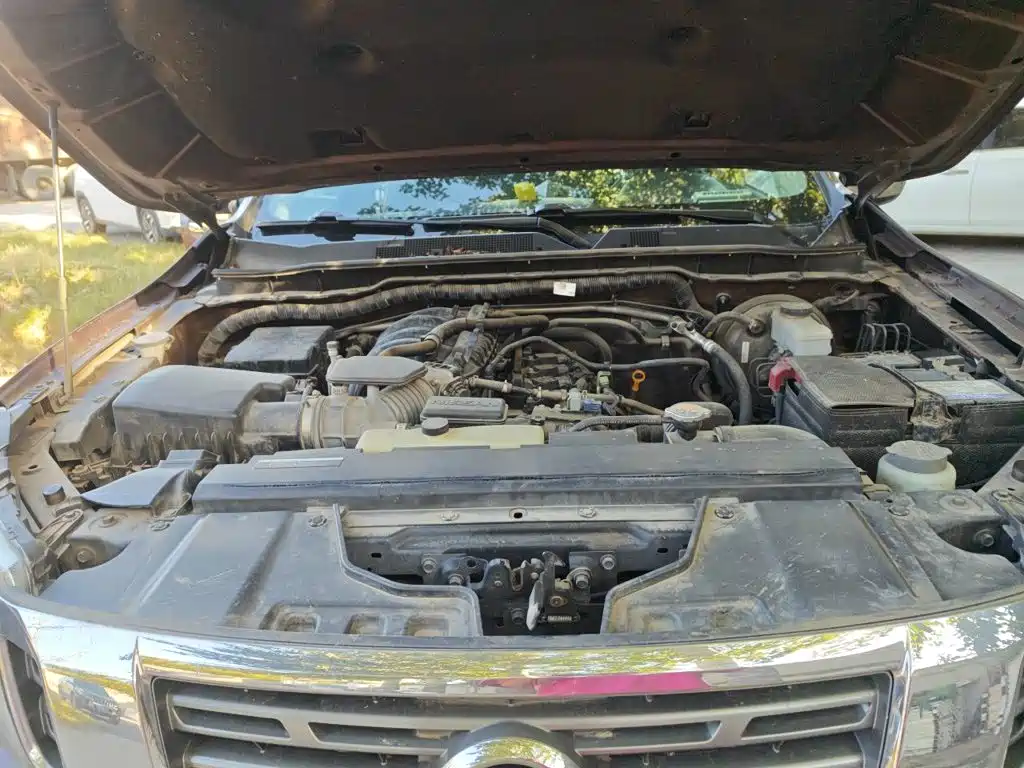 Nissan Navara — миниатюра 11