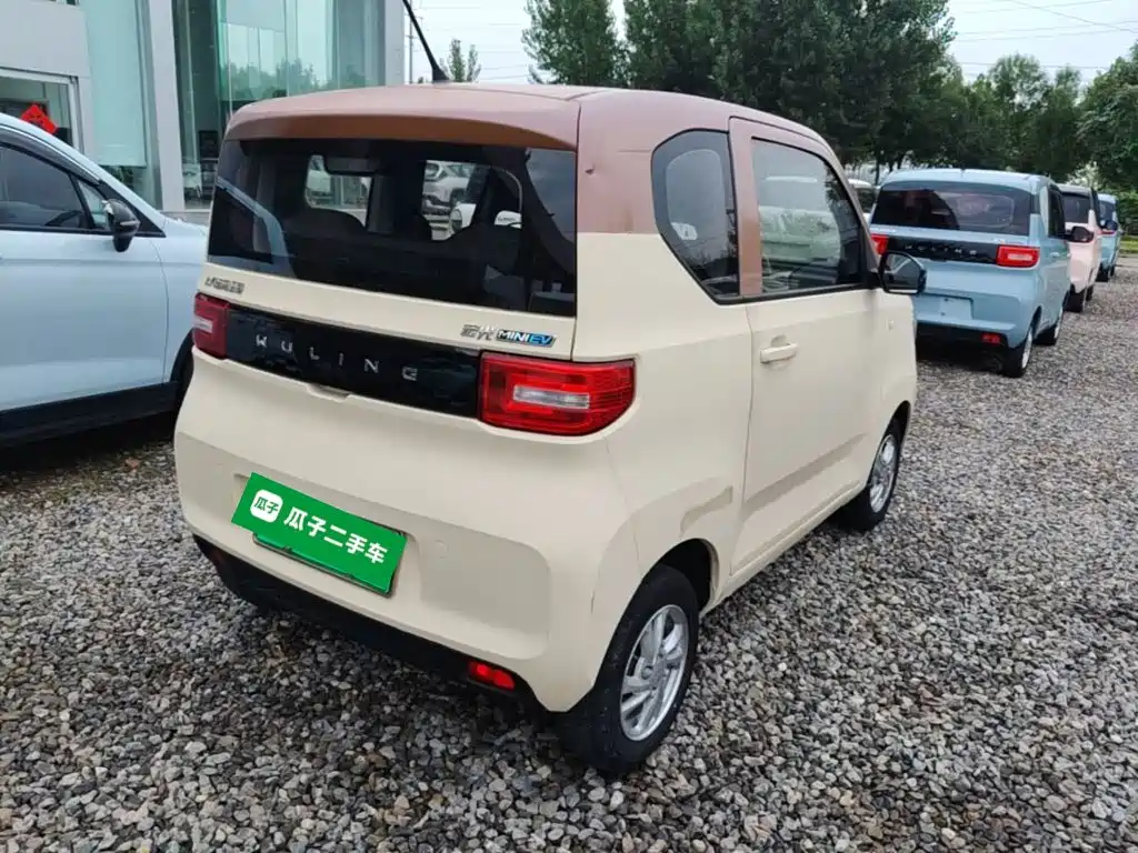 Wuling MINIEV — миниатюра 7