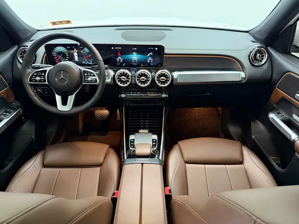 Mercedes-Benz GLB — миниатюра 7