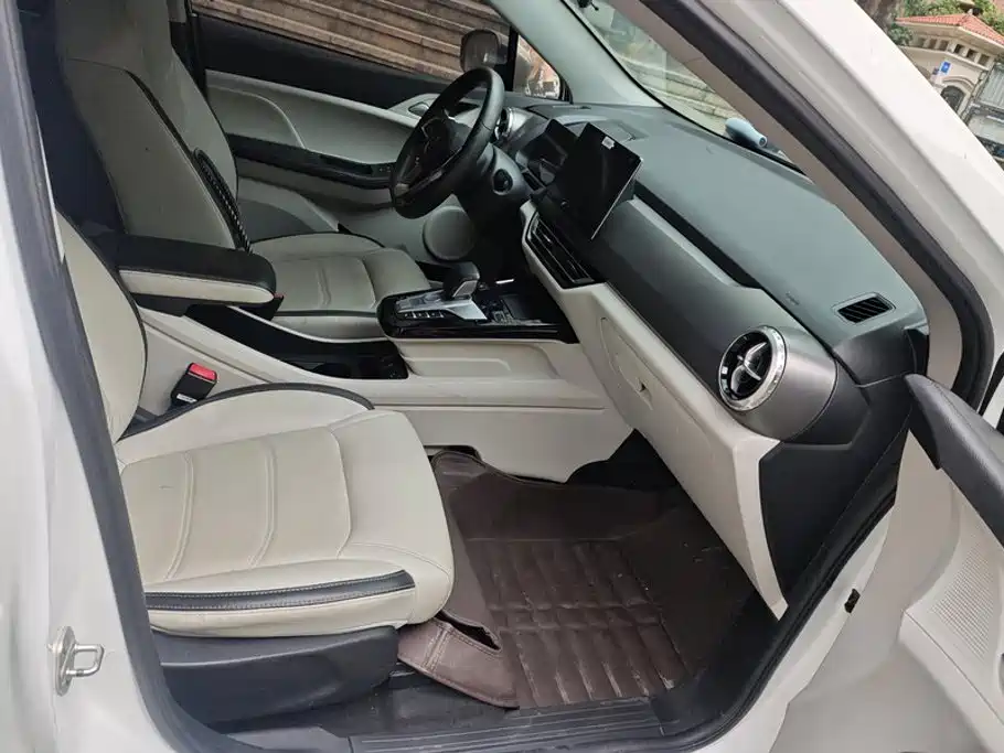 BYD Yuan Pro — миниатюра 8