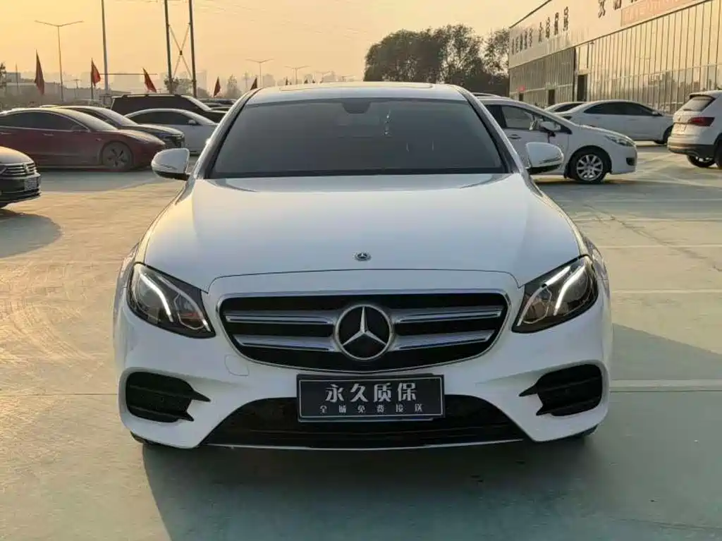 MERCEDES-BENZ E CLASS