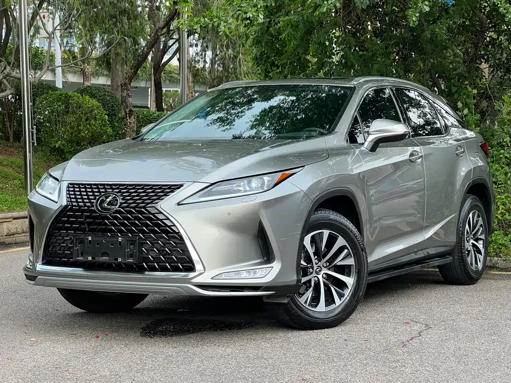 Lexus RX 2021
