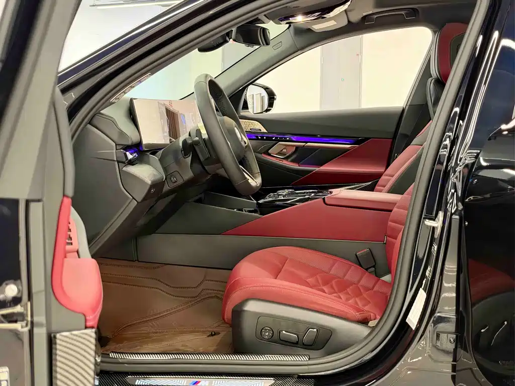 BMW 5 Series — миниатюра 8