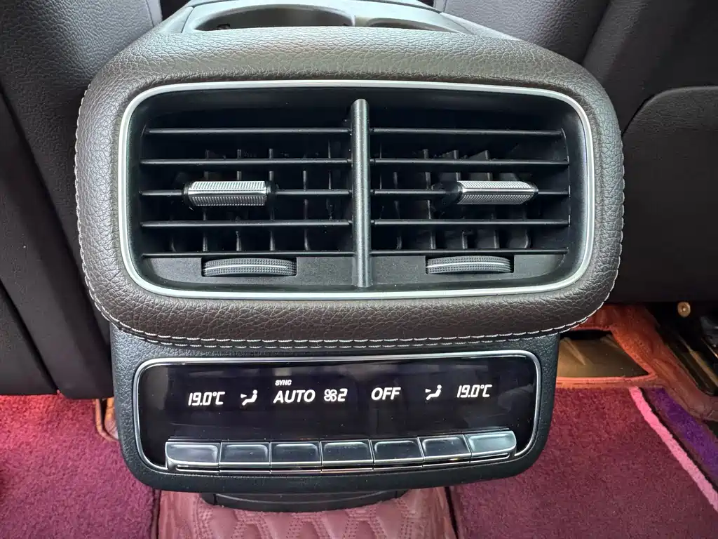 Mercedes-Benz GLS — миниатюра 15