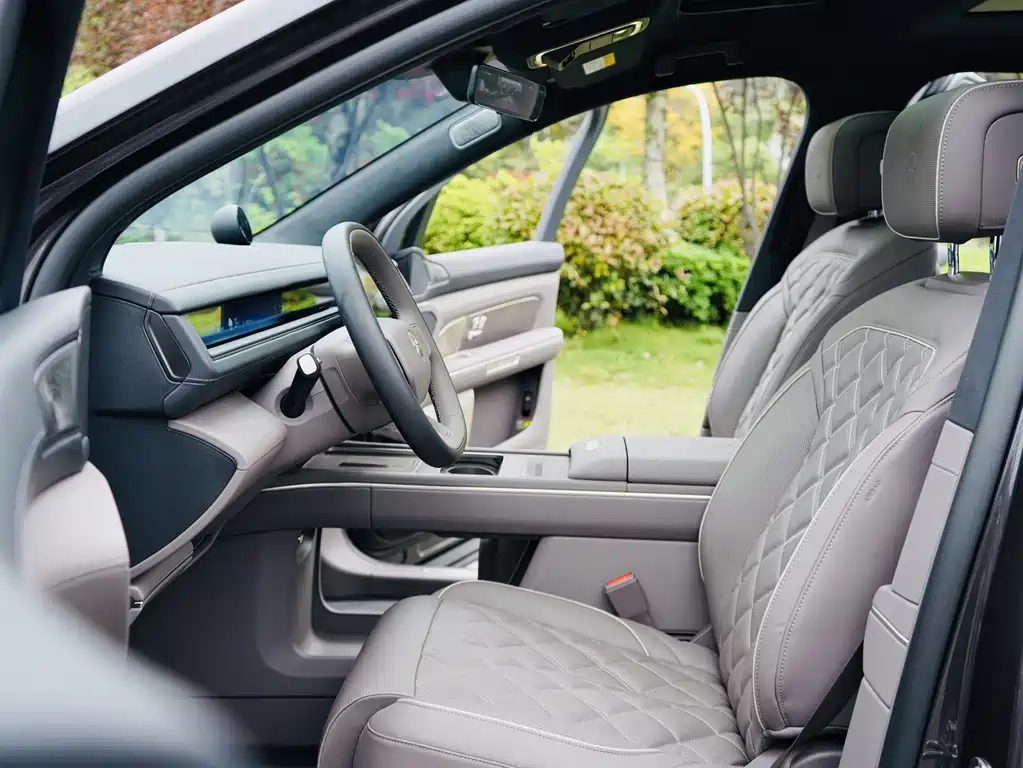 NIO ES8 2026 мест Executive Luxury