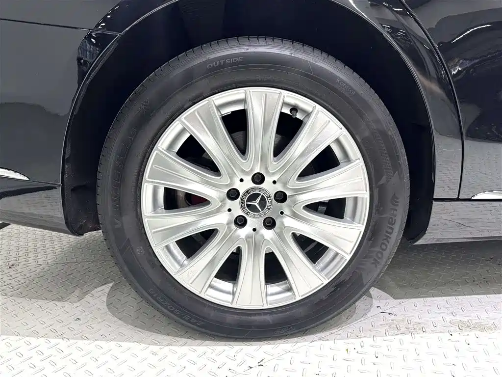 Mercedes-Benz S-Class — миниатюра 10