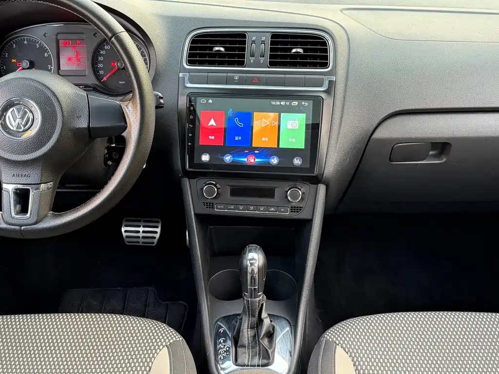 Volkswagen Polo — миниатюра 14