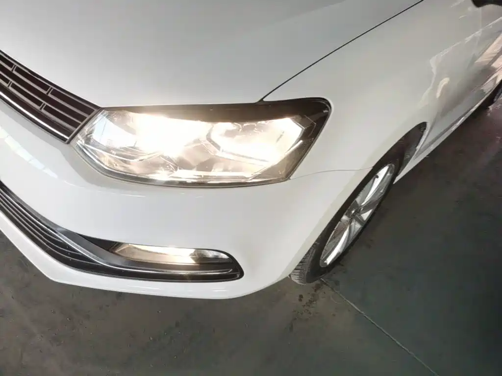 Volkswagen Polo — миниатюра 24