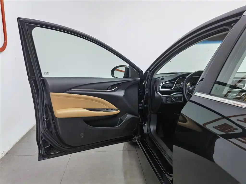 Buick Excelle 2019 18T AT Flagship V