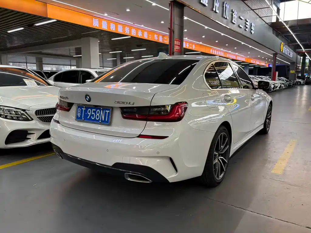 BMW 3 Series — миниатюра 7