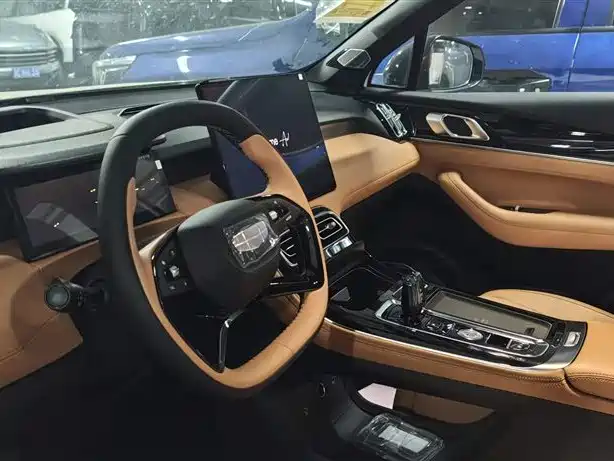 Geely Boyue L L 2025 1.5TD DCT