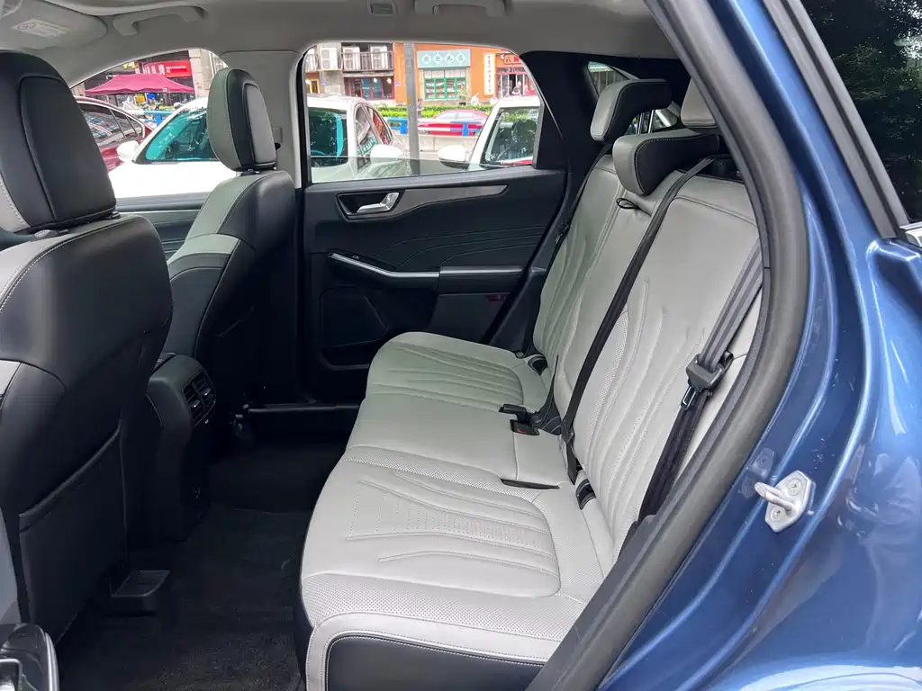 Ford Escape — миниатюра 10