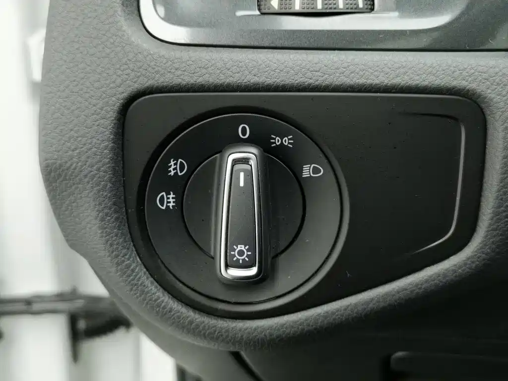 Volkswagen Golf — миниатюра 21