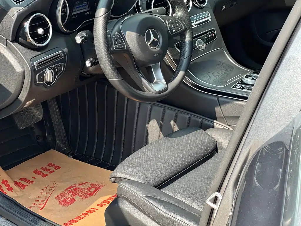 MERCEDES-BENZ C CLASS