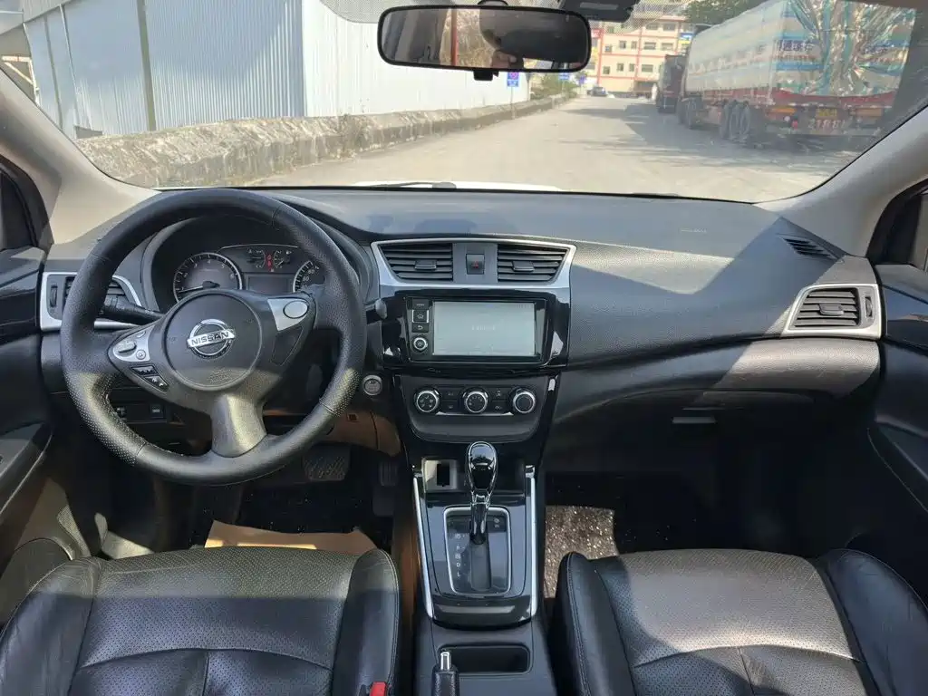 Nissan Sylphy — миниатюра 6