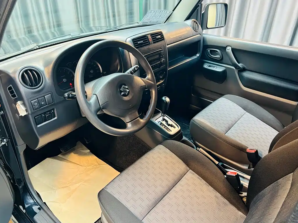 Suzuki Jimny — миниатюра 11