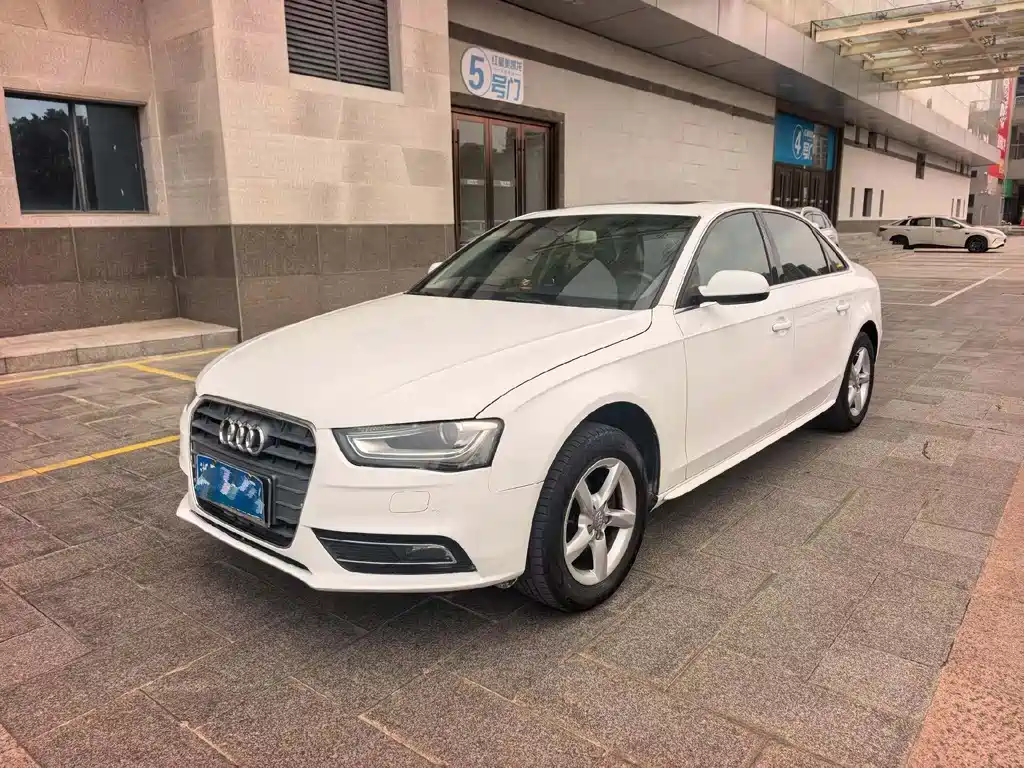 Audi A4L 2013