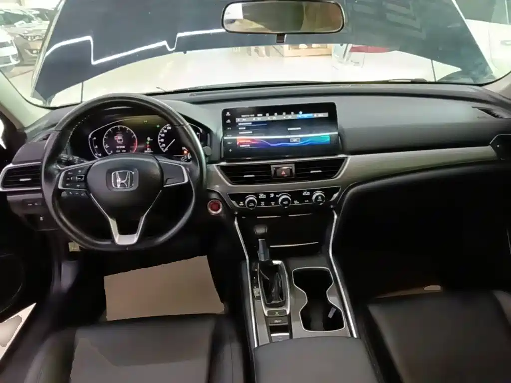 Honda Accord 2022 260TURBO Luxury