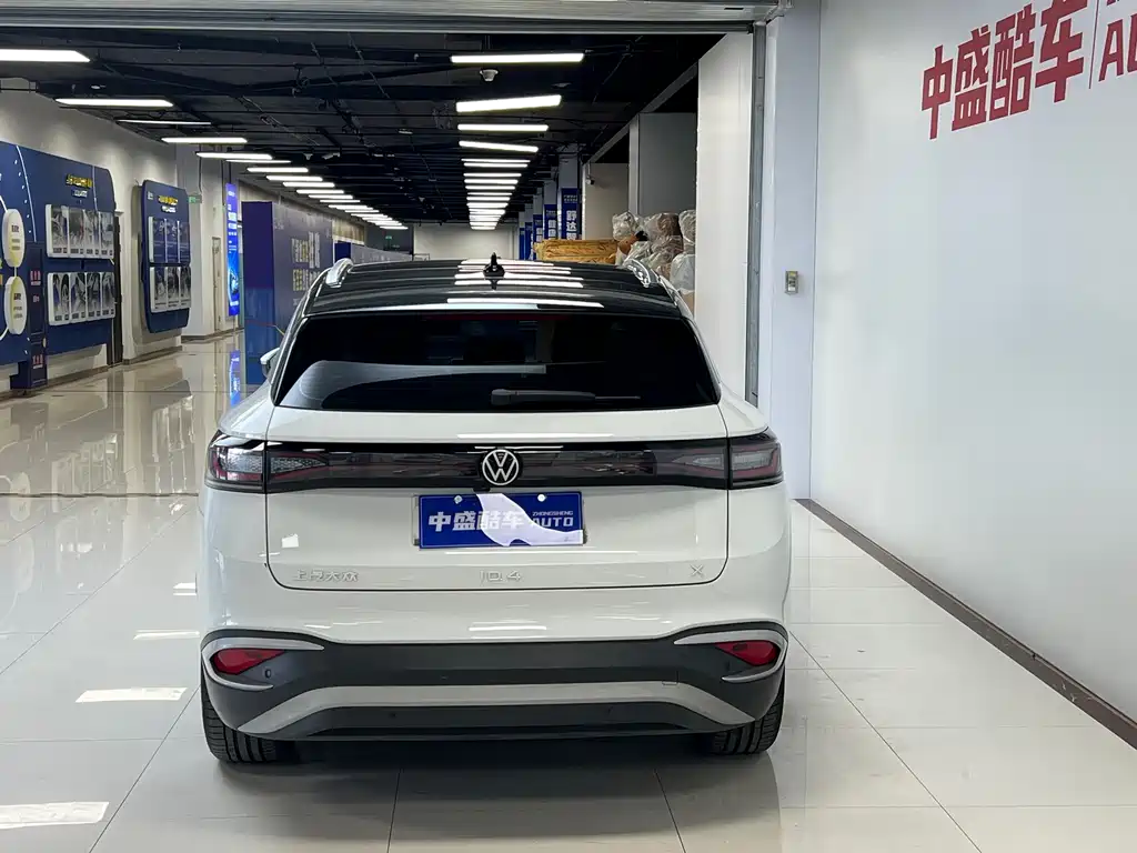 VOLKSWAGEN ID.4 X