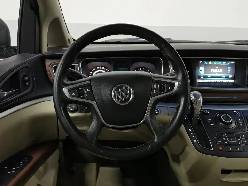 Buick GL8 — миниатюра 11