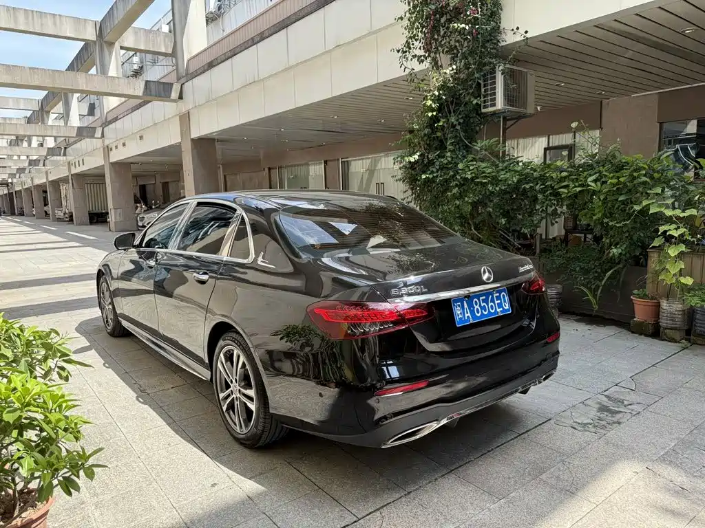Mercedes-Benz E-Class E 2023 E 260 L Sport