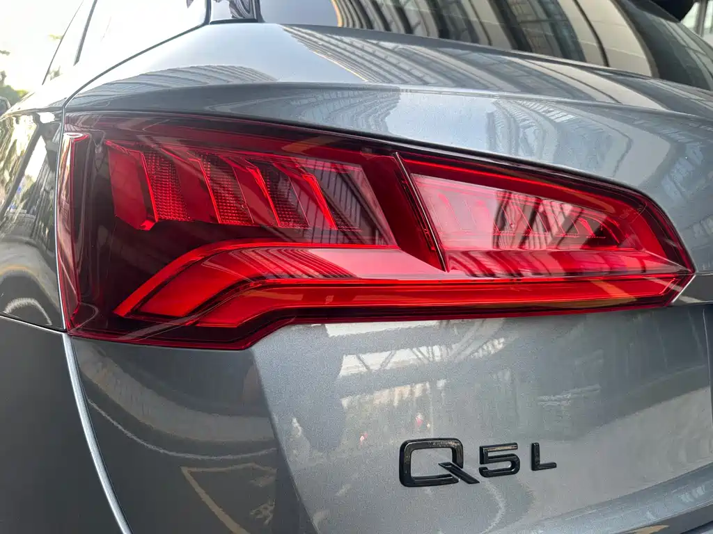 Audi Q5L — миниатюра 15