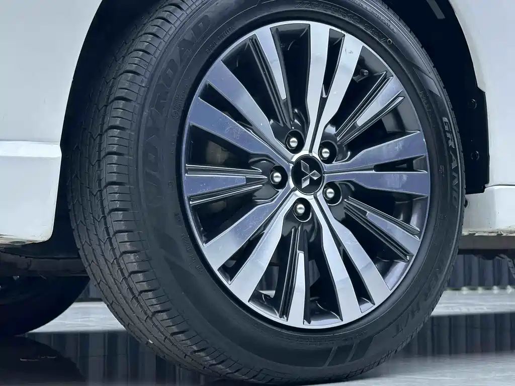 Mitsubishi Outlander 2021 2.0L Enjoy 5 мест