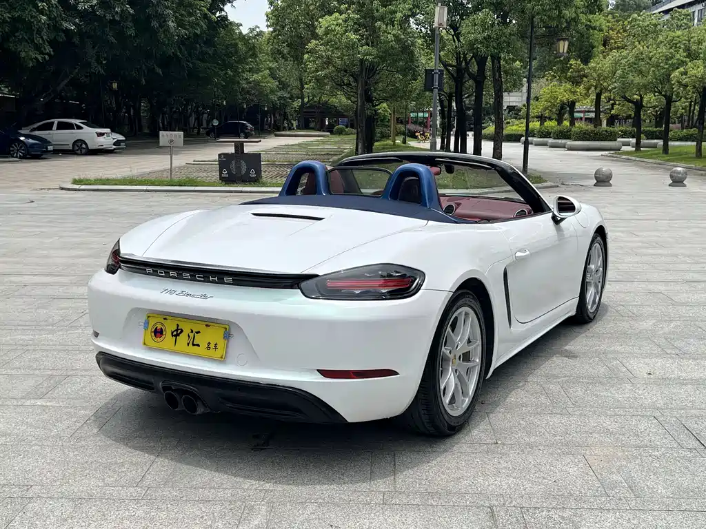 Porsche 718 2016 Boxster 2.0T