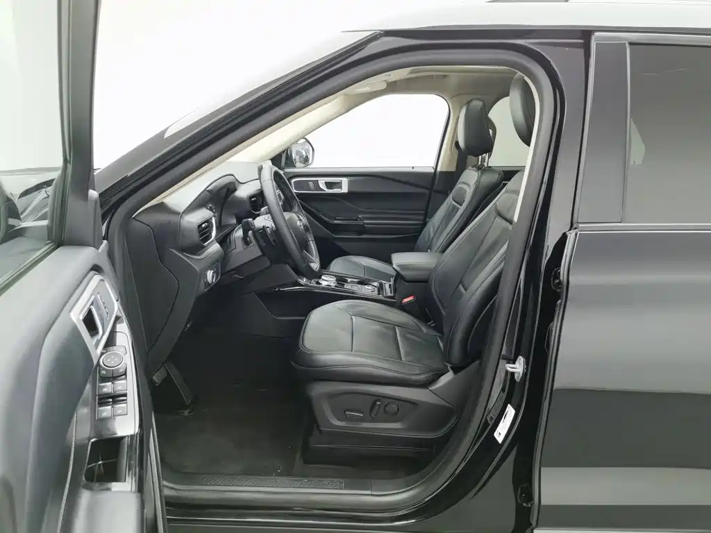 Ford Explorer — миниатюра 10