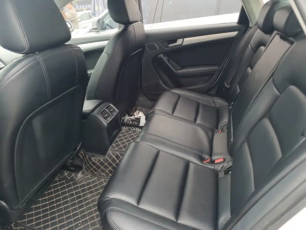 Audi A4L — миниатюра 10