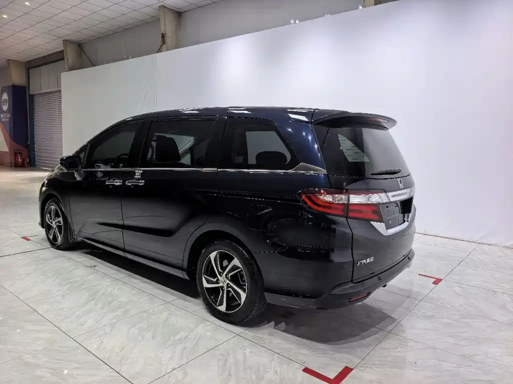Honda Odyssey — миниатюра 4