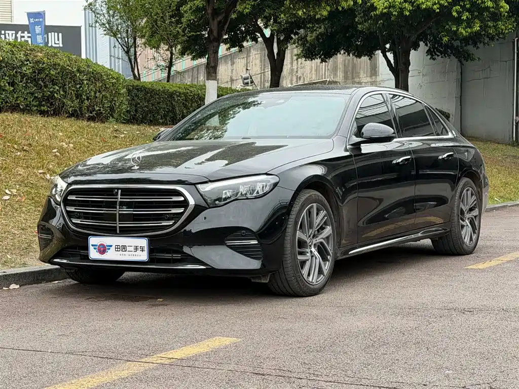 Mercedes-Benz E-Class 2025