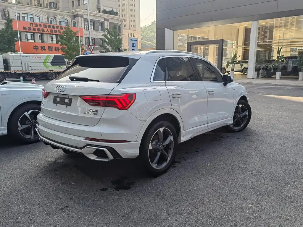 Audi Q3 — миниатюра 7