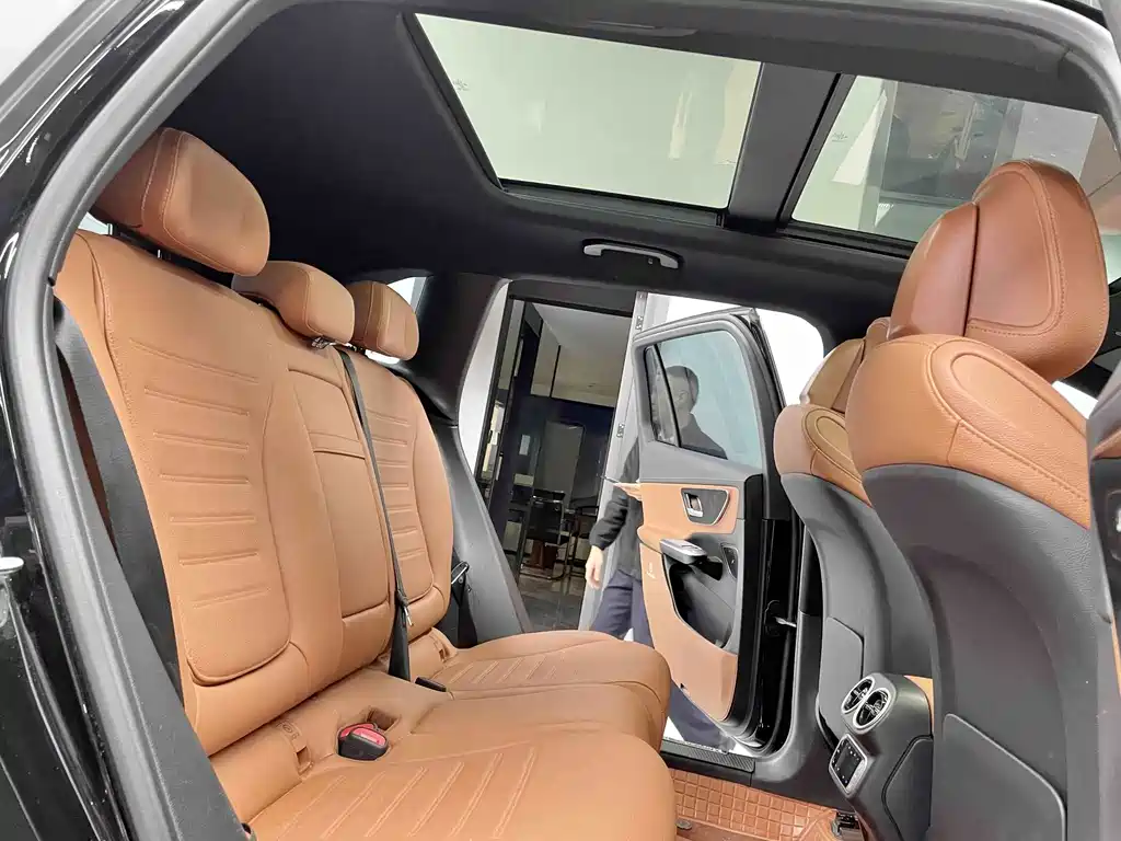 Mercedes-Benz GLC — миниатюра 8