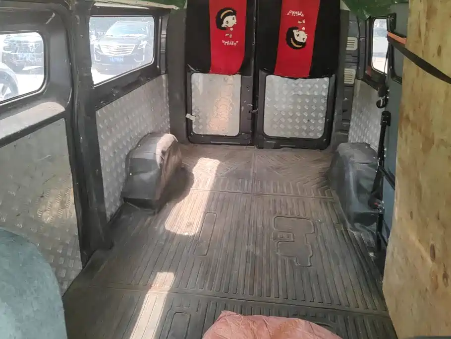 Foton Fengjing i — миниатюра 11