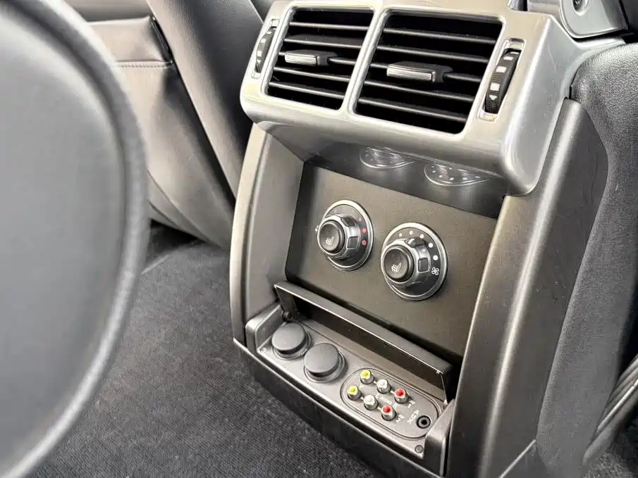 Land Rover Range Rover — миниатюра 25