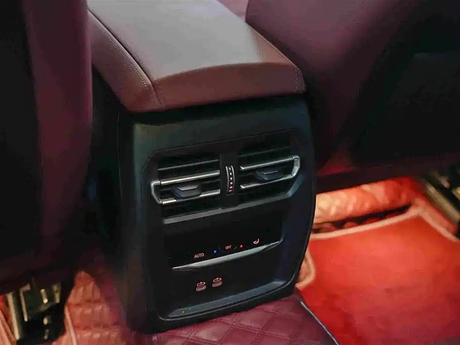 BMW 3 Series — миниатюра 11