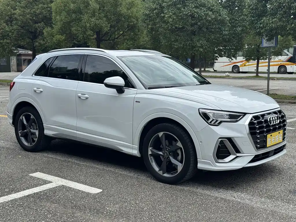 Audi Q3 — миниатюра 2