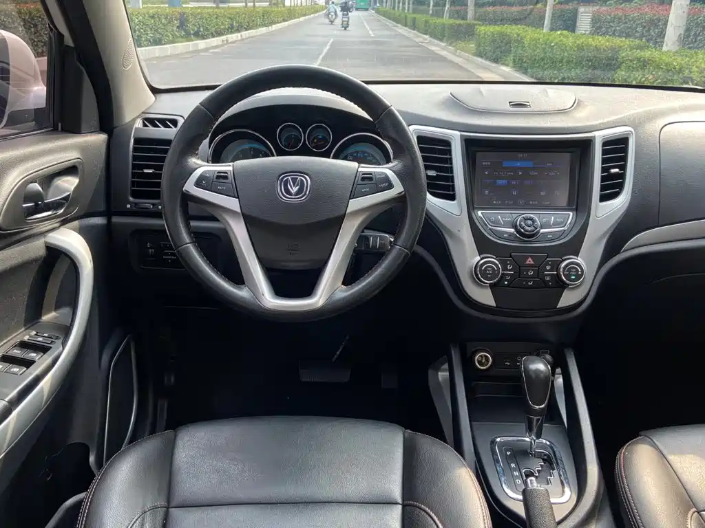 Changan CS35 — миниатюра 8