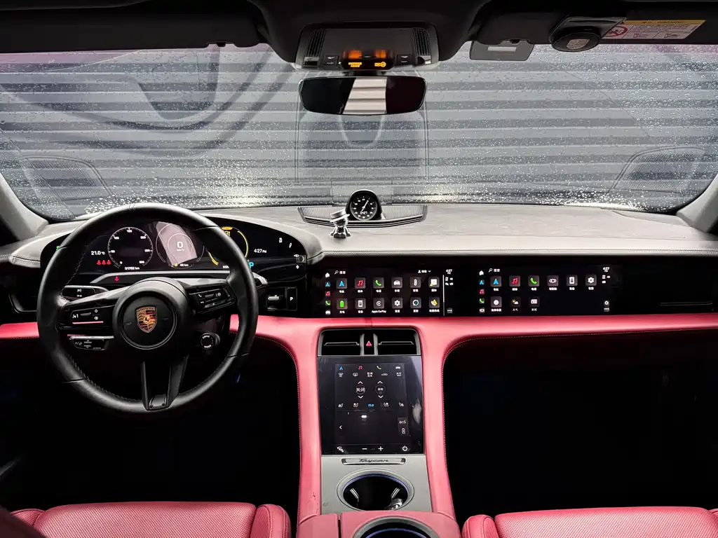 Porsche Taycan — миниатюра 21