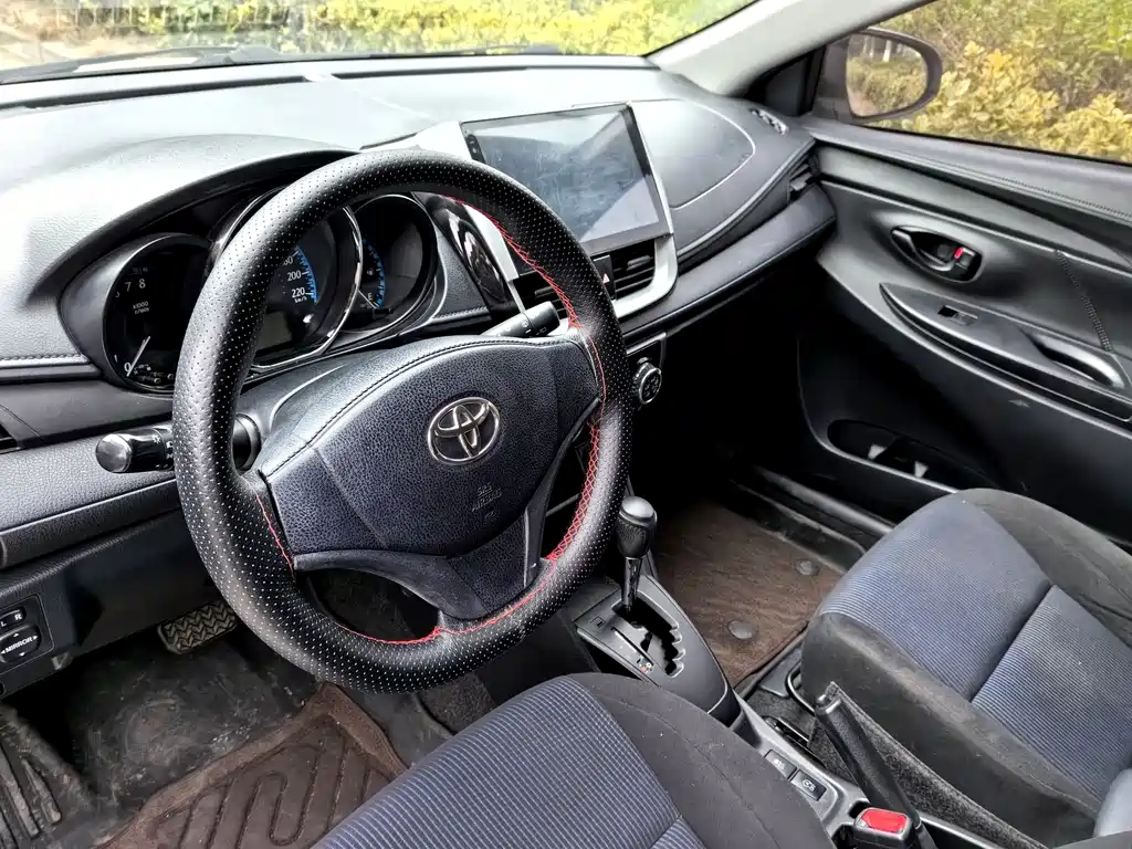 TOYOTA YARIS L ZHIXUAN