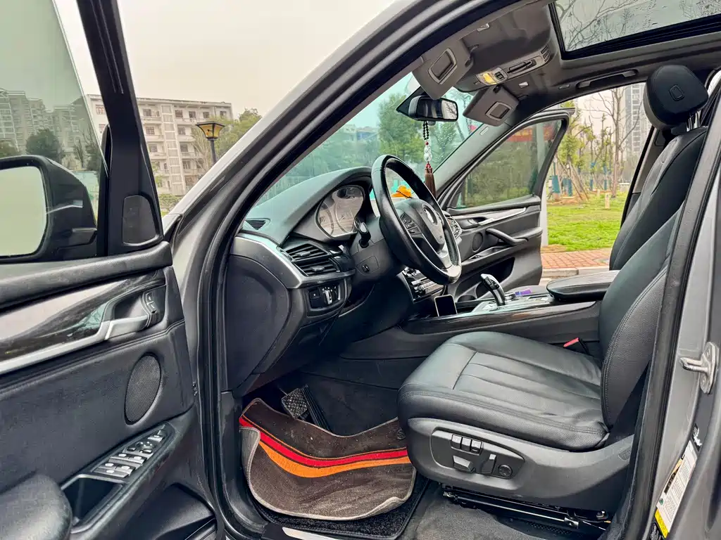 BMW X5 (Import) — миниатюра 4
