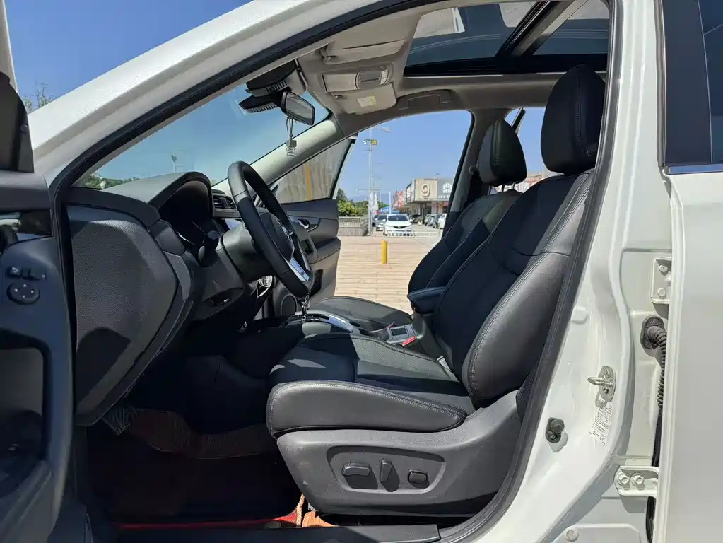 Nissan X-Trail — миниатюра 12