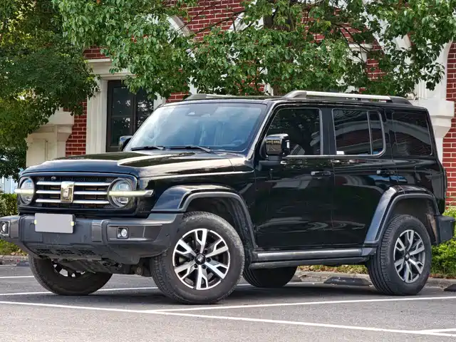 2023 TANK 300