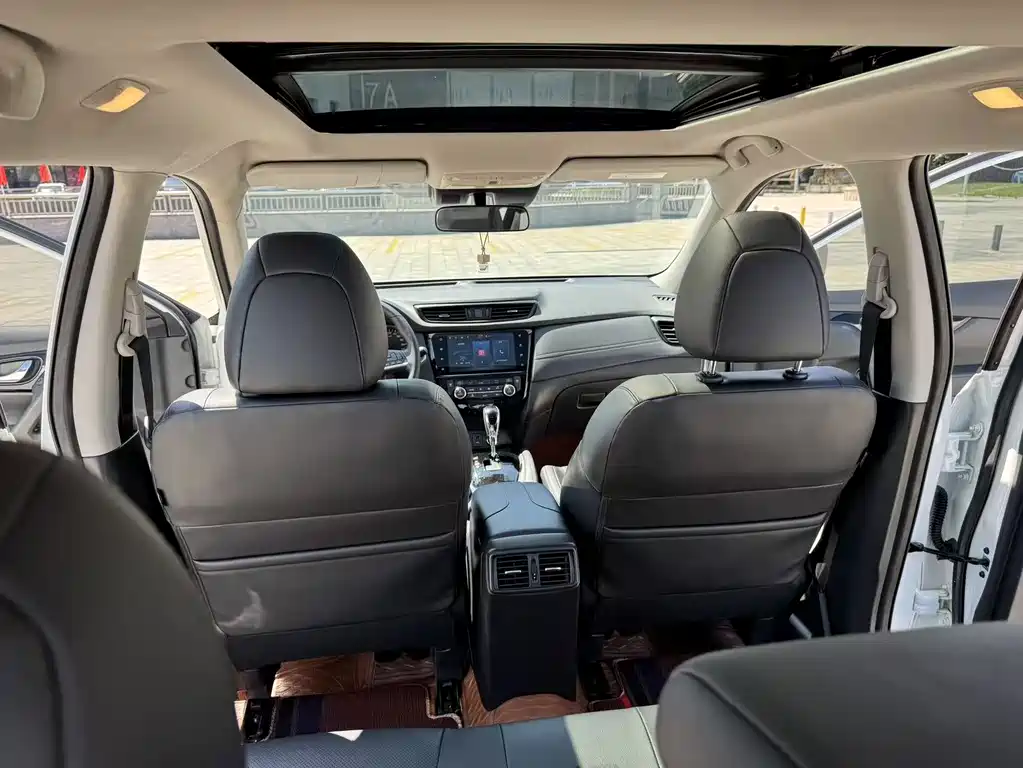 Nissan X-Trail — миниатюра 19