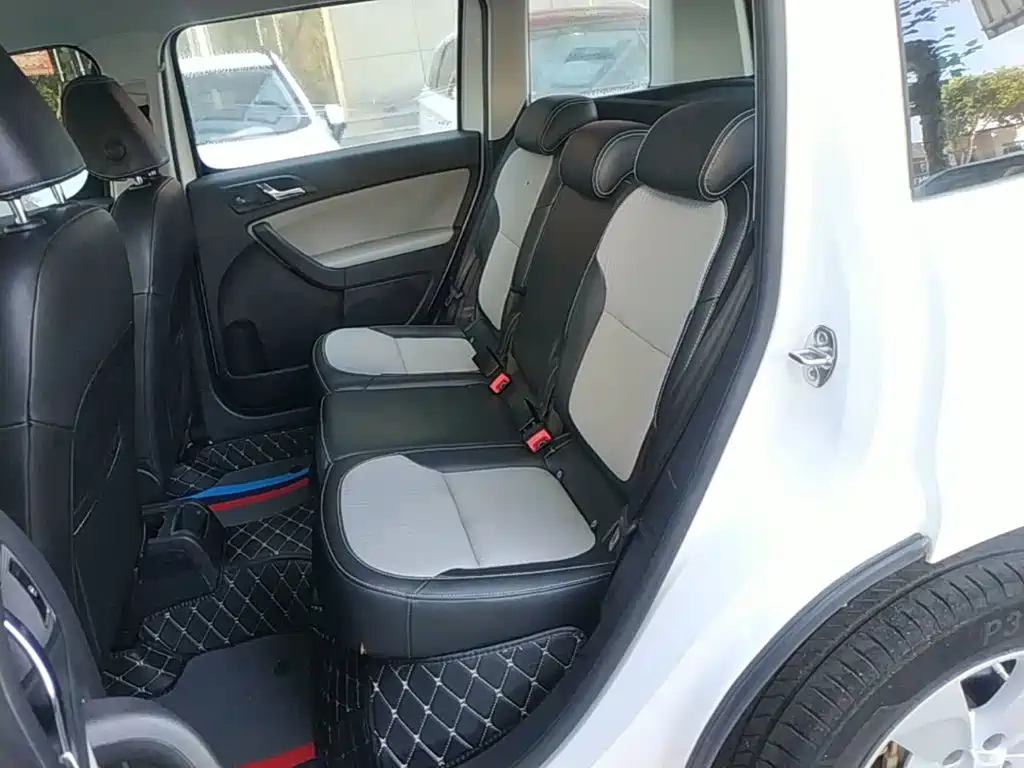 Skoda Yeti — миниатюра 17