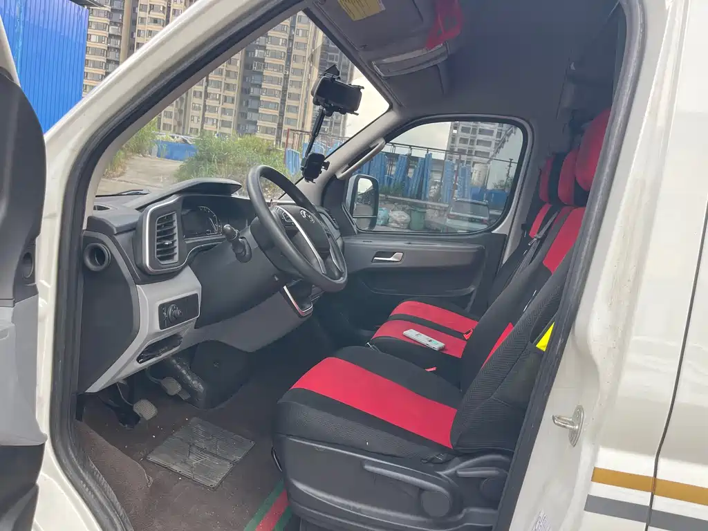 MAXUS V80 — миниатюра 9